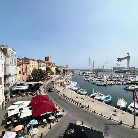 Unique Vieux Port شقة
