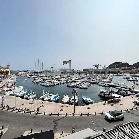 Unique Vieux Port * لا سيوتا